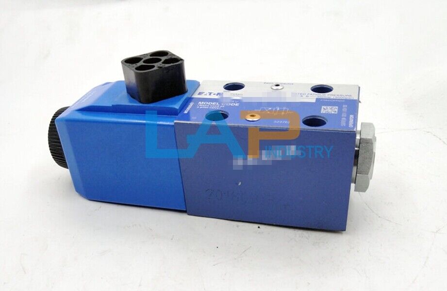 VICKERS DG4V-3-8C-M-U-H7-60 Solenoid Reversing Valve 1PCS - VICKERS