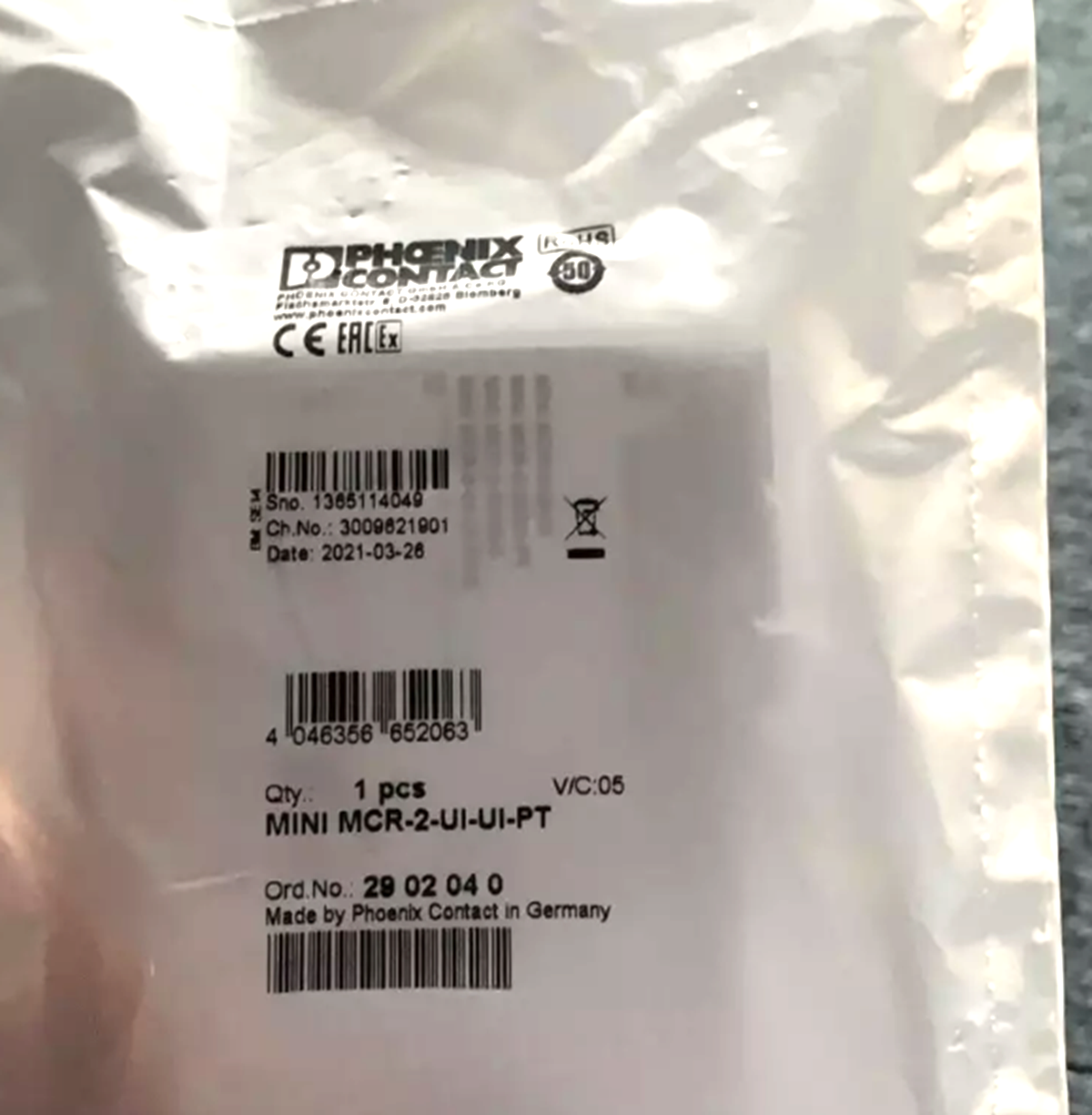 new PHOENIX CONTACT MCR-2-UI-UI-PT 2902040 Thermocouple Transmitter - PHOENIX