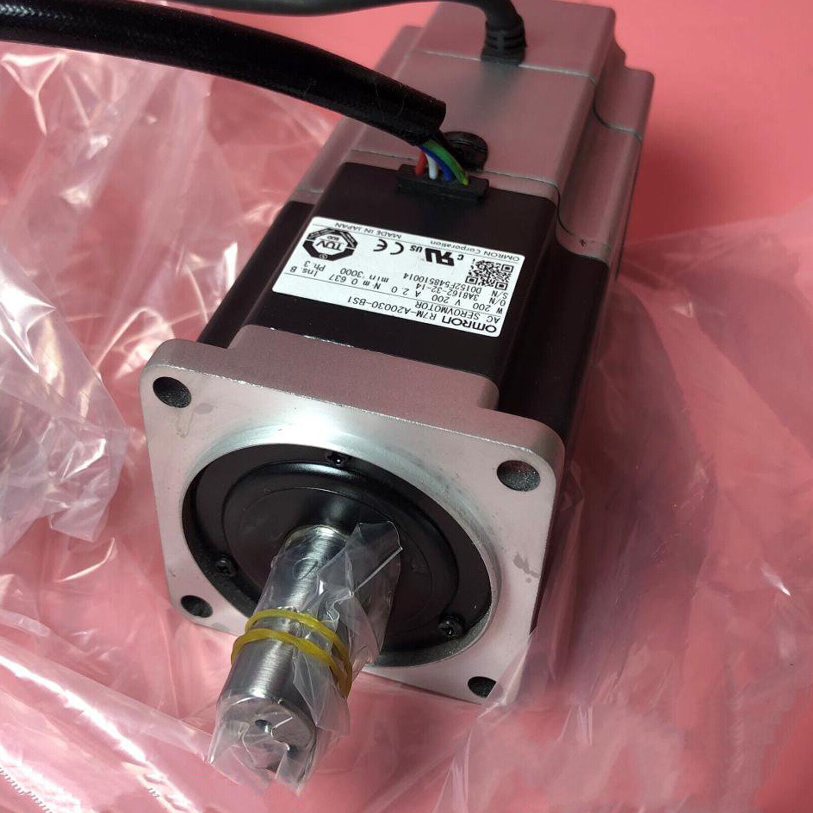 New ONE OMRON SERVO Motor R7M-A20030-BS1 | Reliable Motor Control System | One-Year Warranty - OMRON