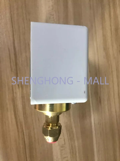 1 PCS  FOR 3S JC-206 JC206 -0.5 6bar/20 90psig Pressure Switch