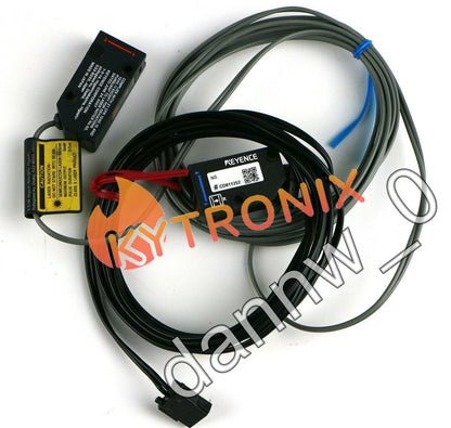 KEYENCE LV-H100 Laser sensor
