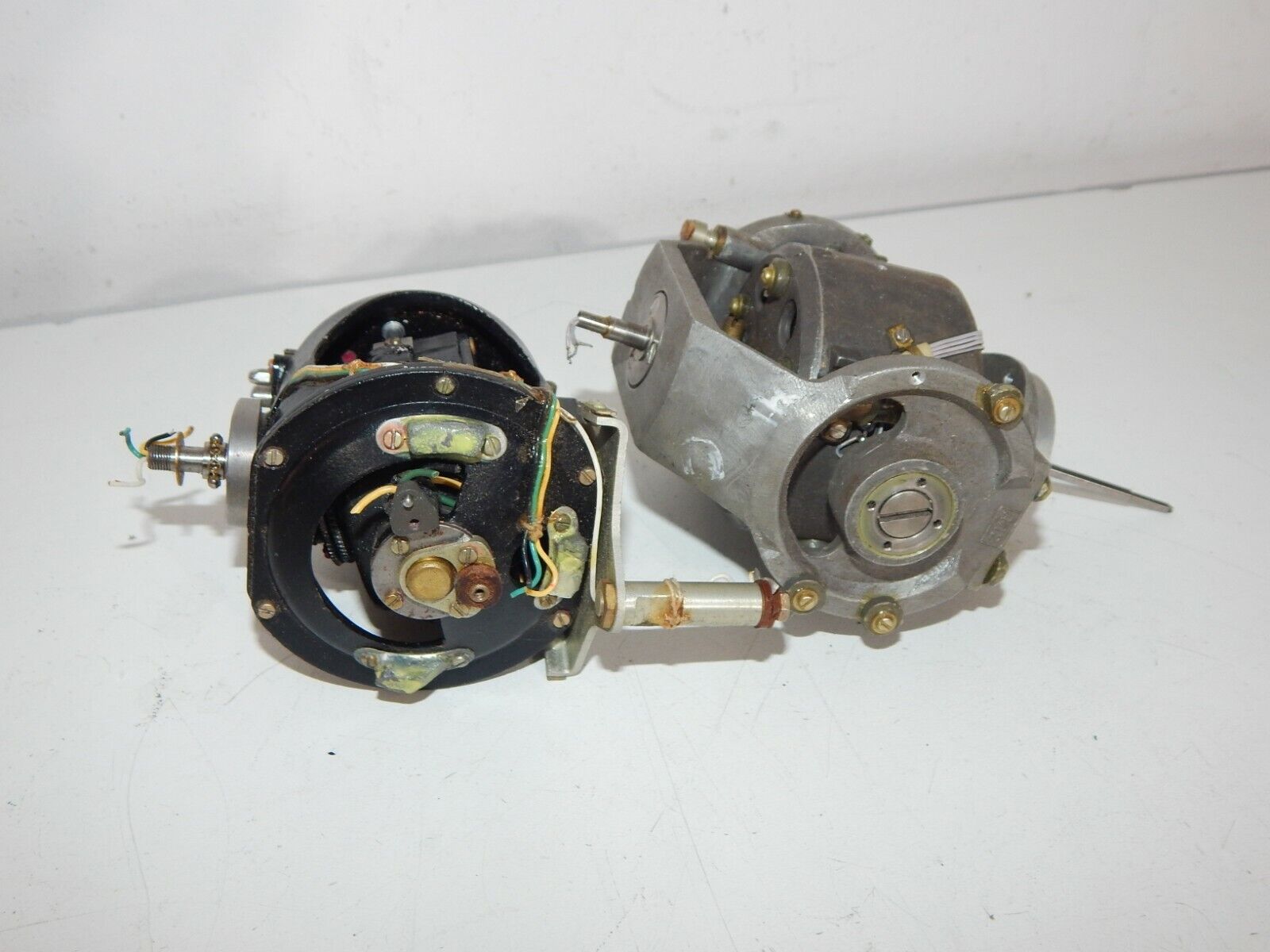 Used Gy-123 Gyroscope from Aircraft - GYROSCOPE SOLUTIONS