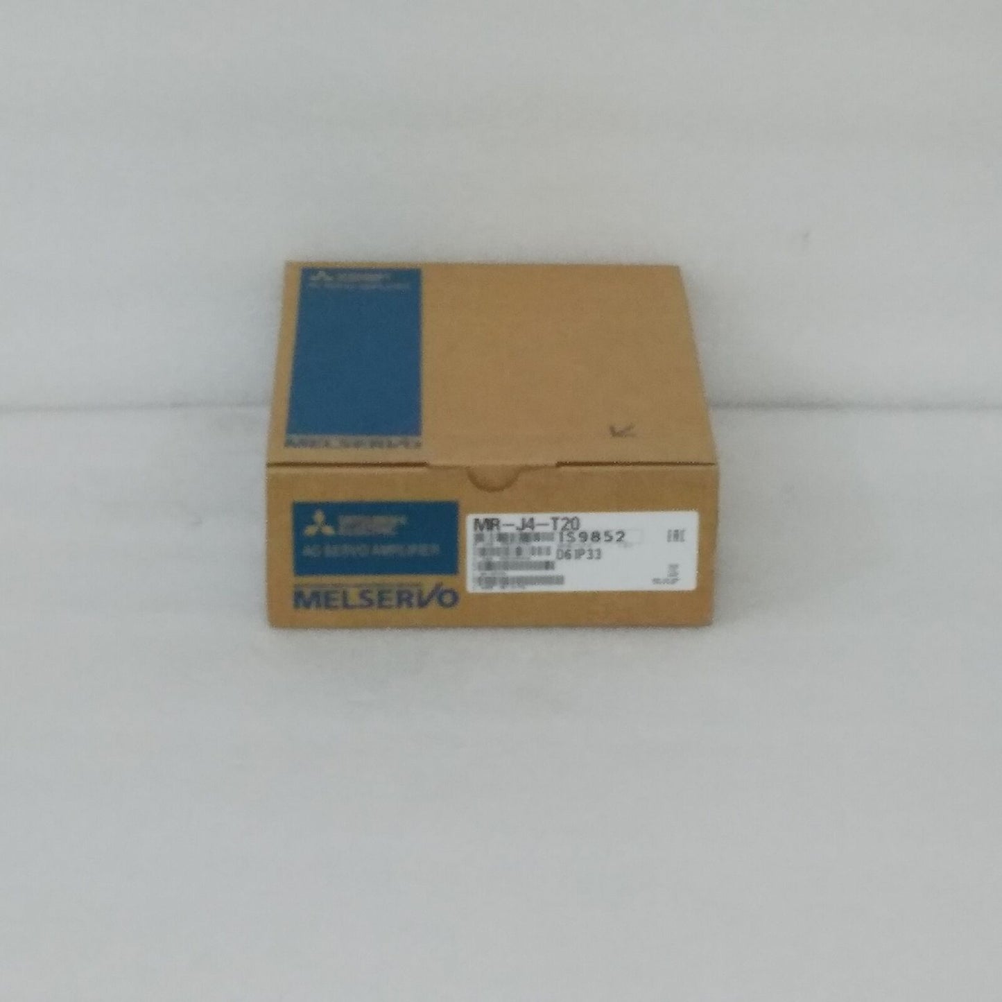 Mitsubishi MR-J4-T20 servo drive within 24h - MITSUBISHI