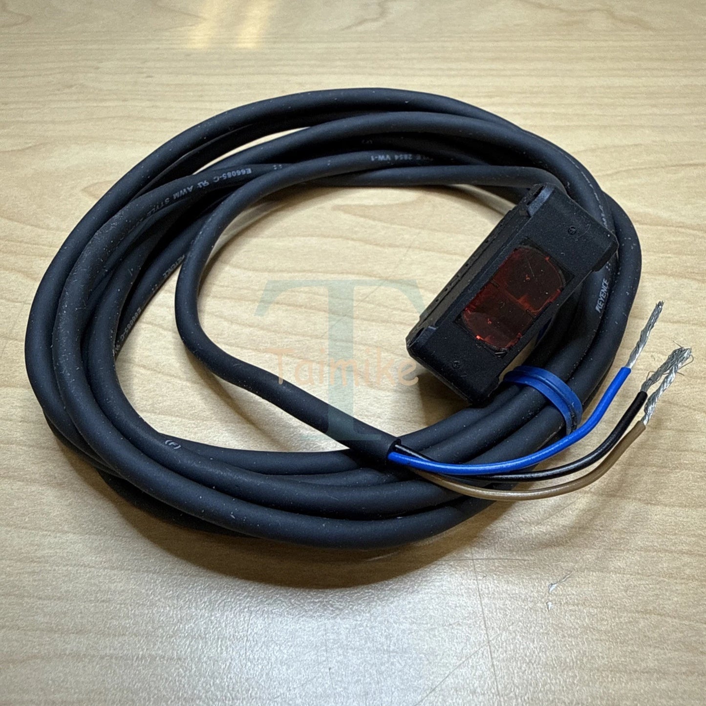 ! Keyence PZ-G41N Photoelectric Sensor