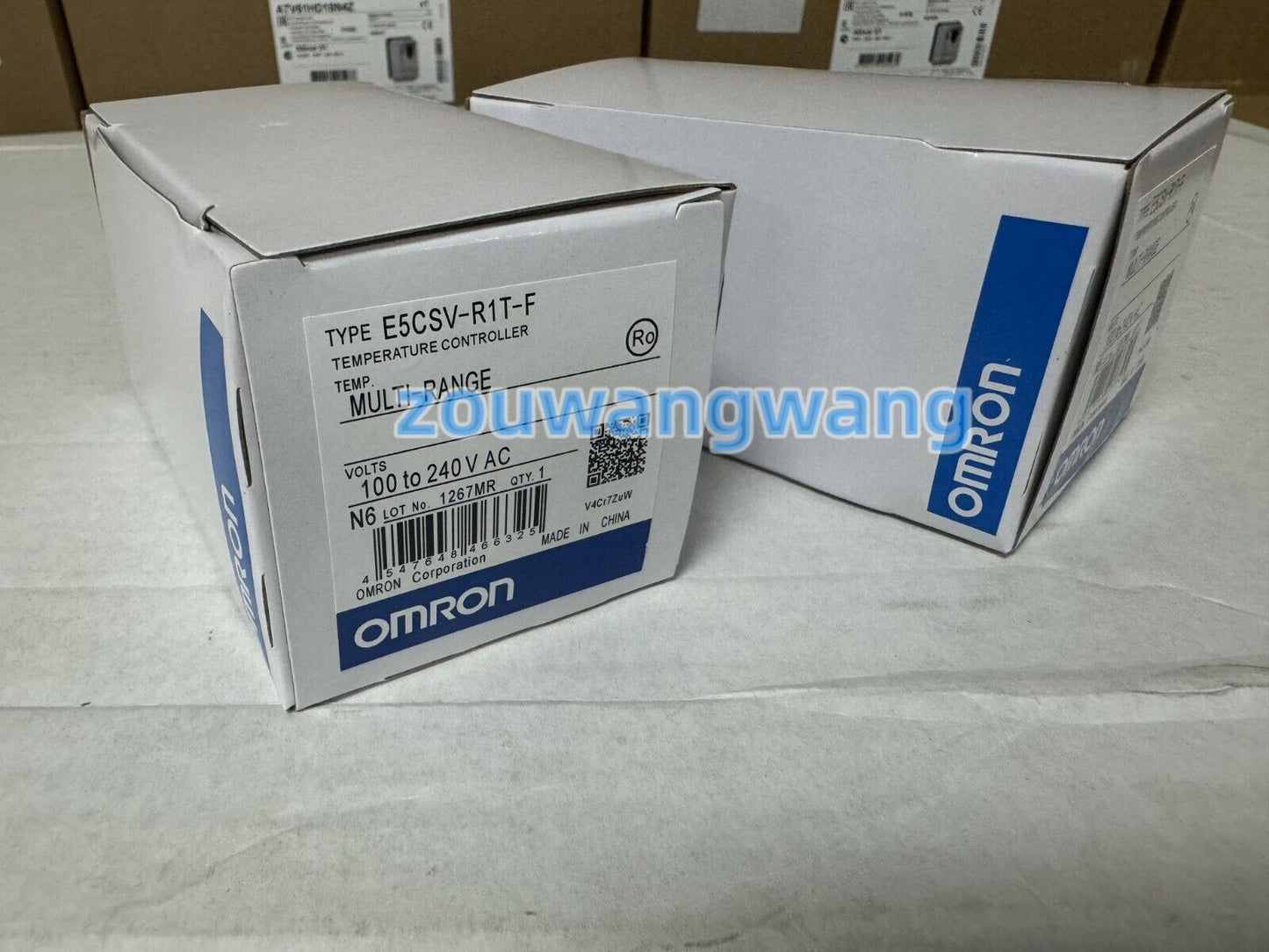new In Box Omron E5CSV-R1T-F E5CSVR1TF Temperature Controller - OMRON