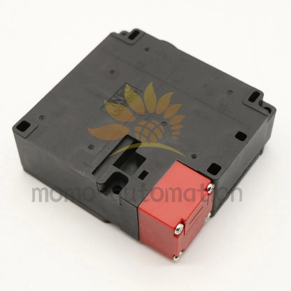 Omron D4NL-4AFG-B4S Safety Door Switch D4NL4AFGB4S 1PCS