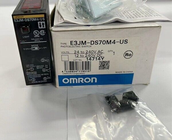 1PC Omron E3JM-DS70M4-US Photoelectric Sensor Switch Free Shipping