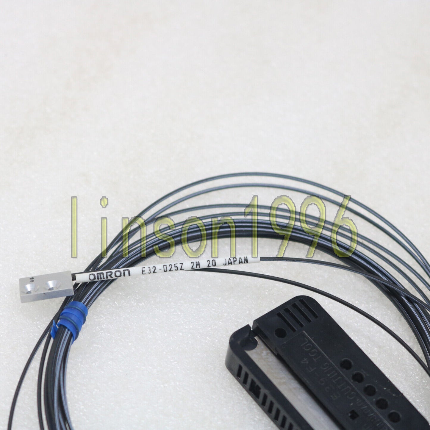 ONE OMRON Fiber Optic Sensor E32-D25Z - OMRON