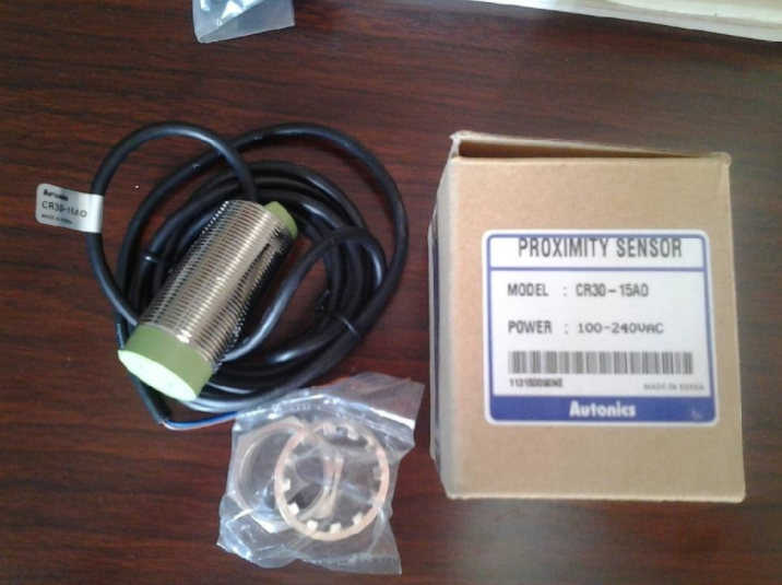 1PC Autonics Proximity Sensor CR3015AO - AUTONICS