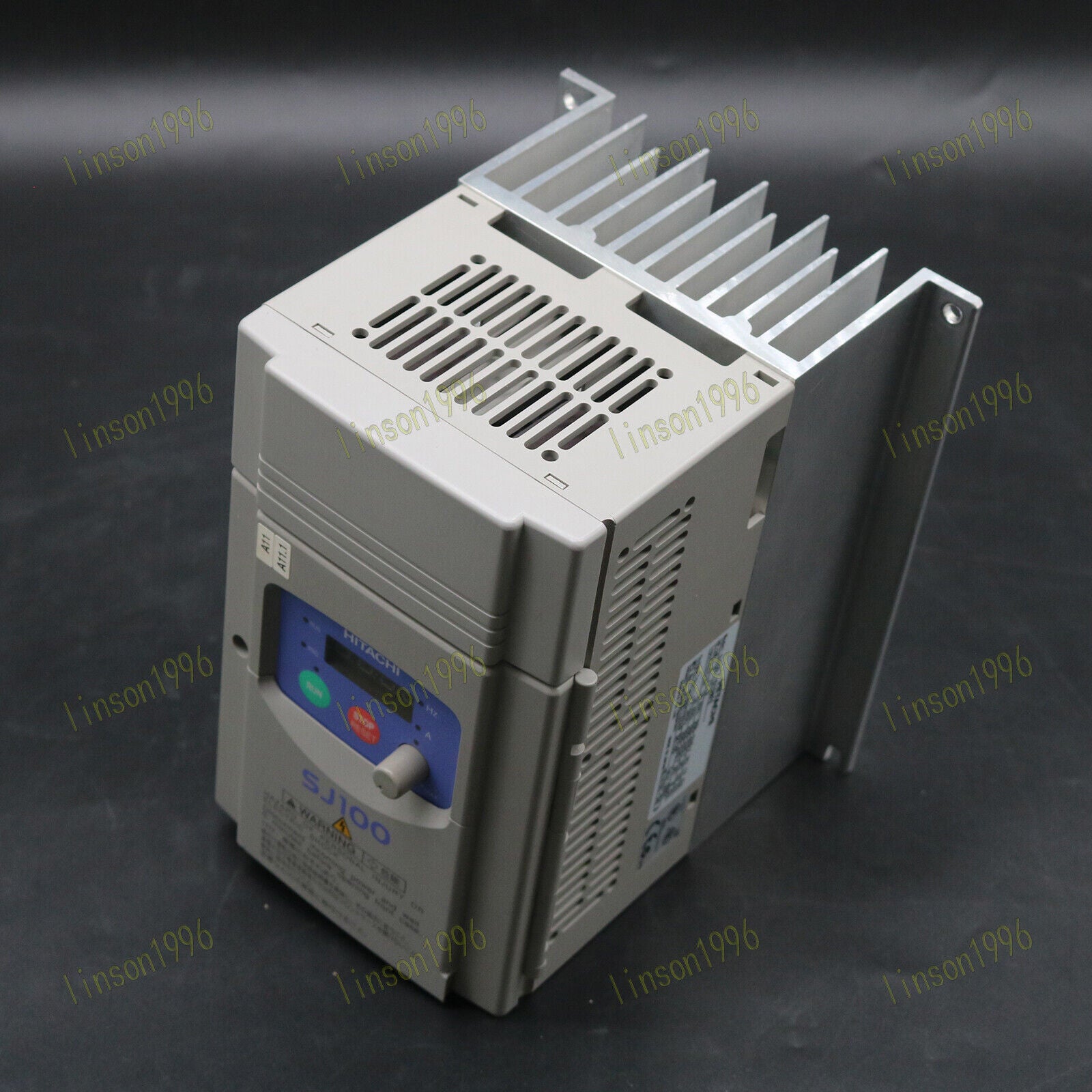 used  HITACHI SJ100-015NFE Frequency Converter 1.5KW 220V Tested In Good