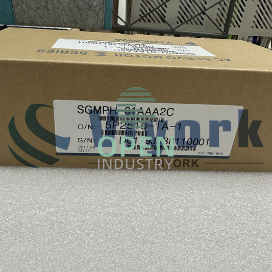 1PCS Yaskawa SGMPH-01AAA2C AC SERVO MOTOR