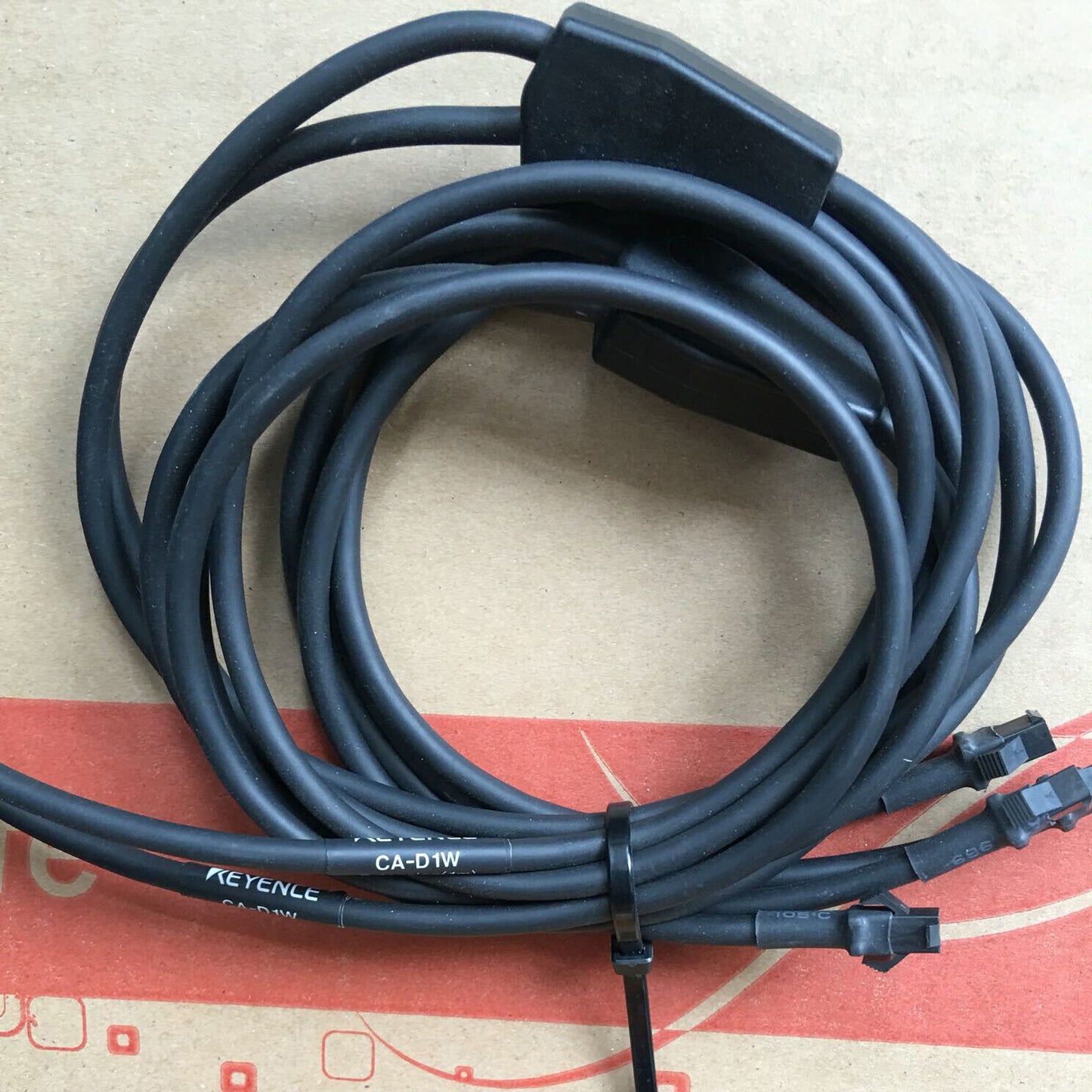 1PC CA-D1W Spot Light Source Cable Stock Used - KEYENCE CORPORATION