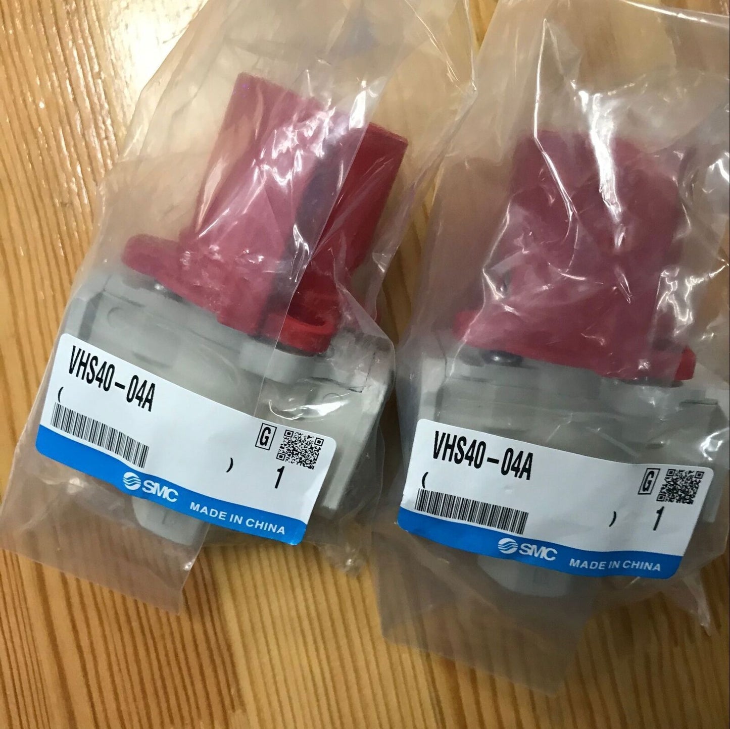 new 1PC SMC VHS40-04A Residual Pressure Release Valve VHS4004A - SMC