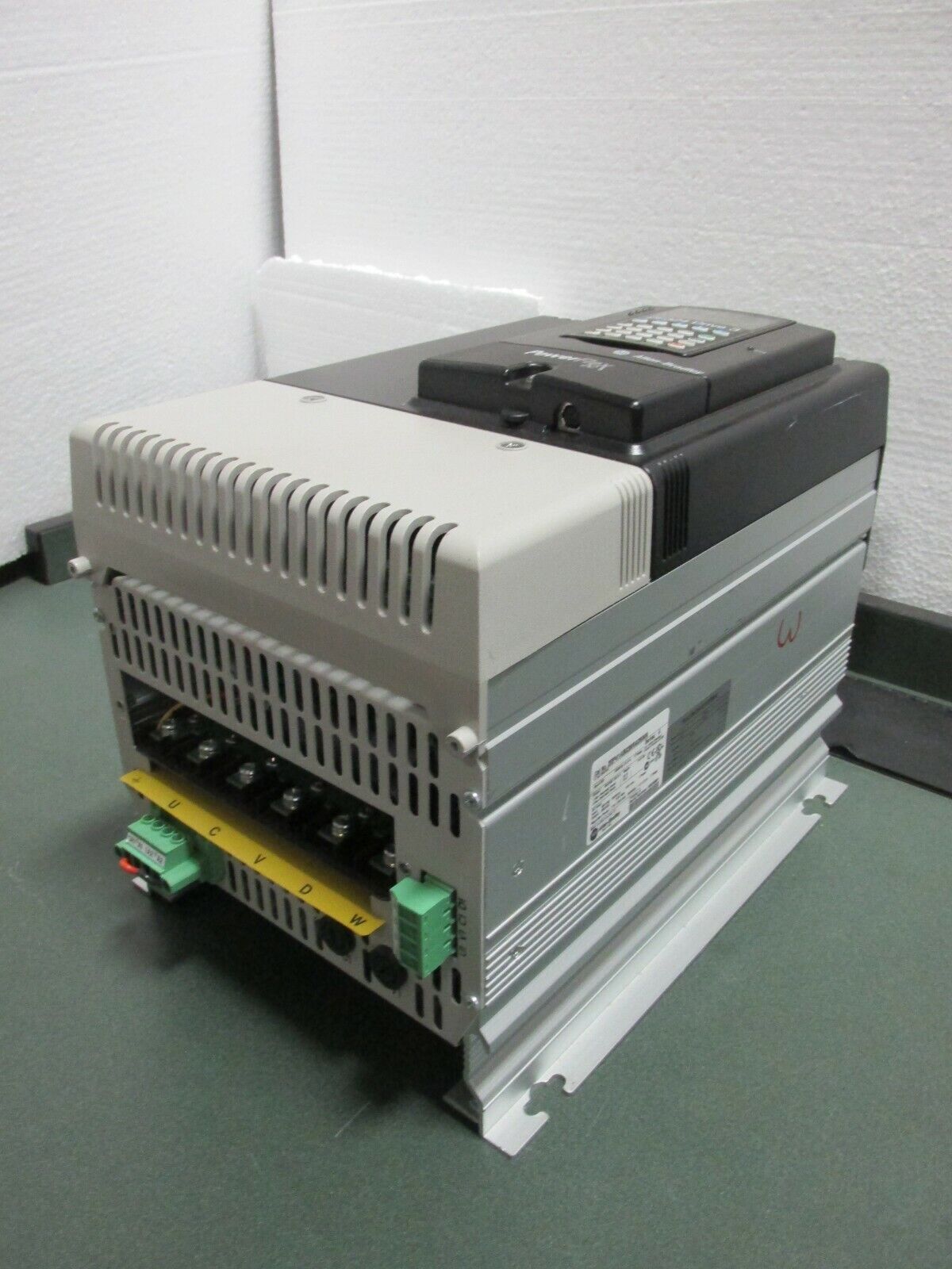 1PC NEW 10.0HP PowerFlex DC Allen-Bradley 20P41AB038RA0NNN Series A SHIP - High-Performance DC Motor with 20P Shafts - ALLEN-BRADLEY
