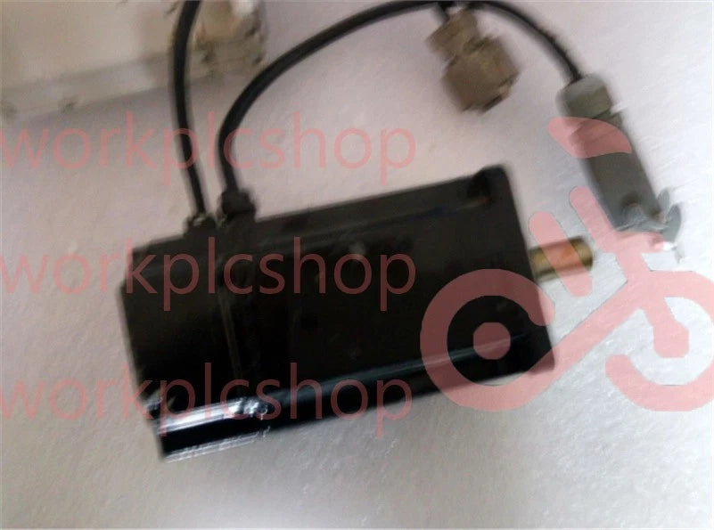 1Pcs Omron R88M-U75030VA-S1 R88MU75030VAS1 ip