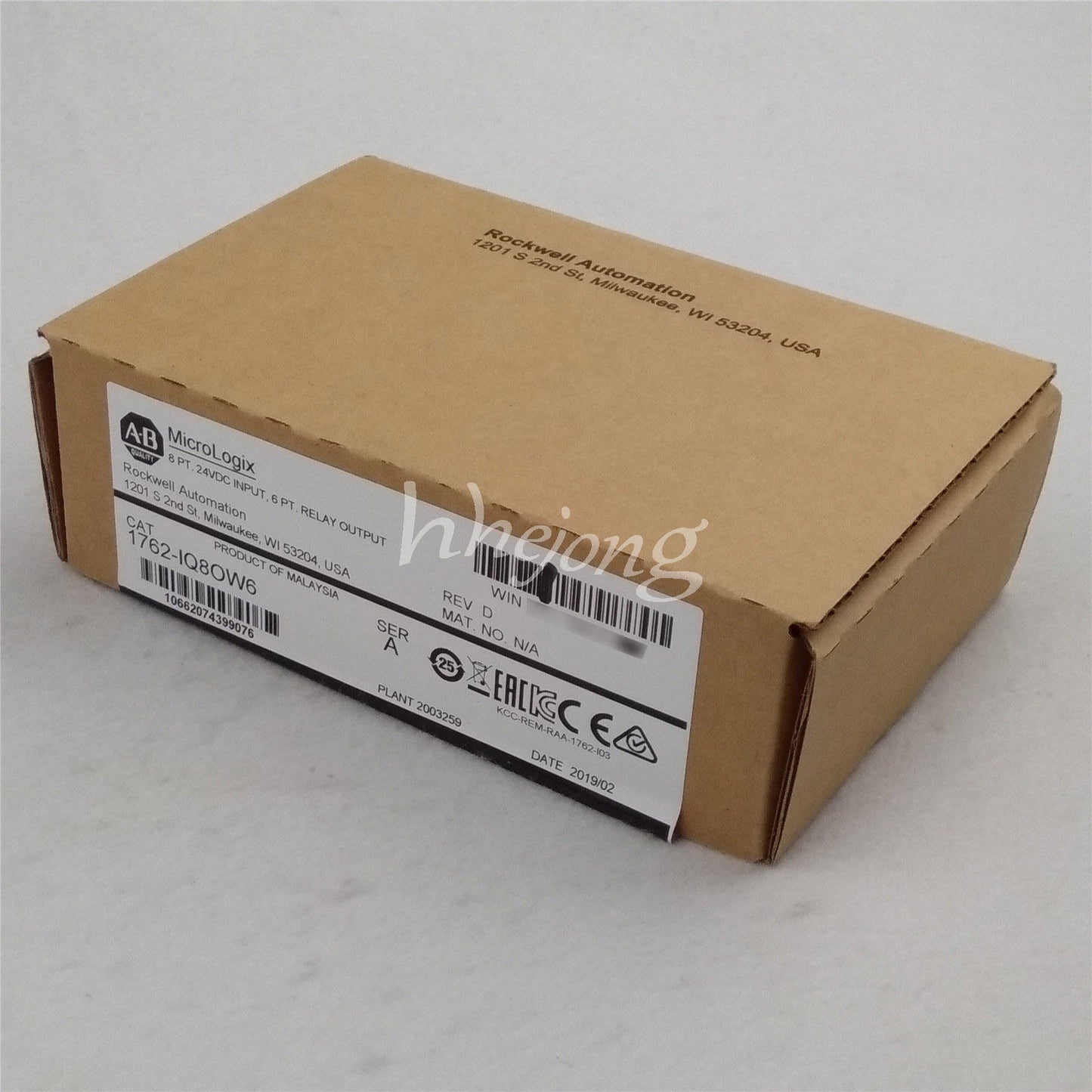 new 1PCS Allen-Bradley 1762-IQ8OW6 14 Point Digital Module - ALLEN-BRADLEY