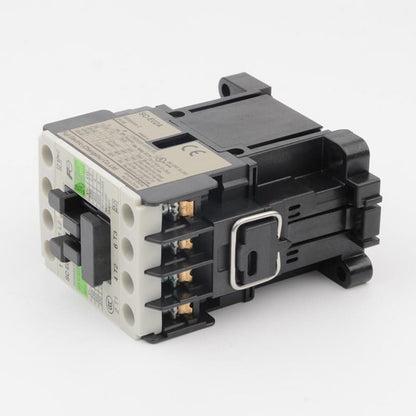 new 1PCS Fuji Contactor SC-E02A 110V In Box - FUJI