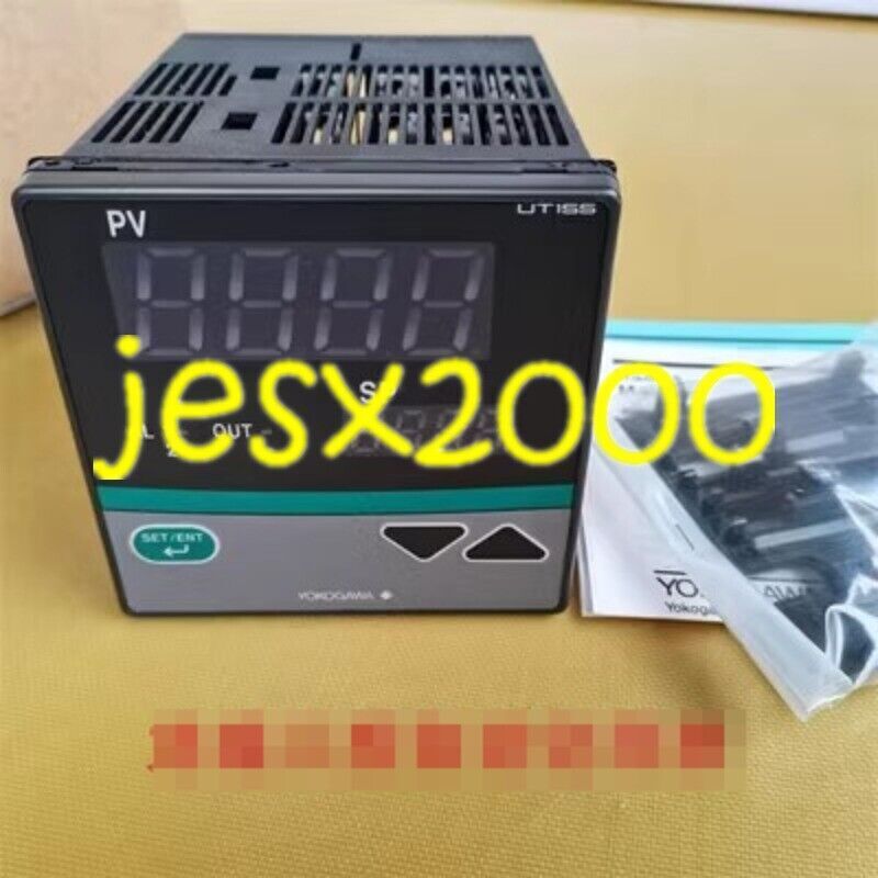 YOKOGAWA 1x UT155-VR Temperature Controller for Industrial Applications - YOKOGAWA