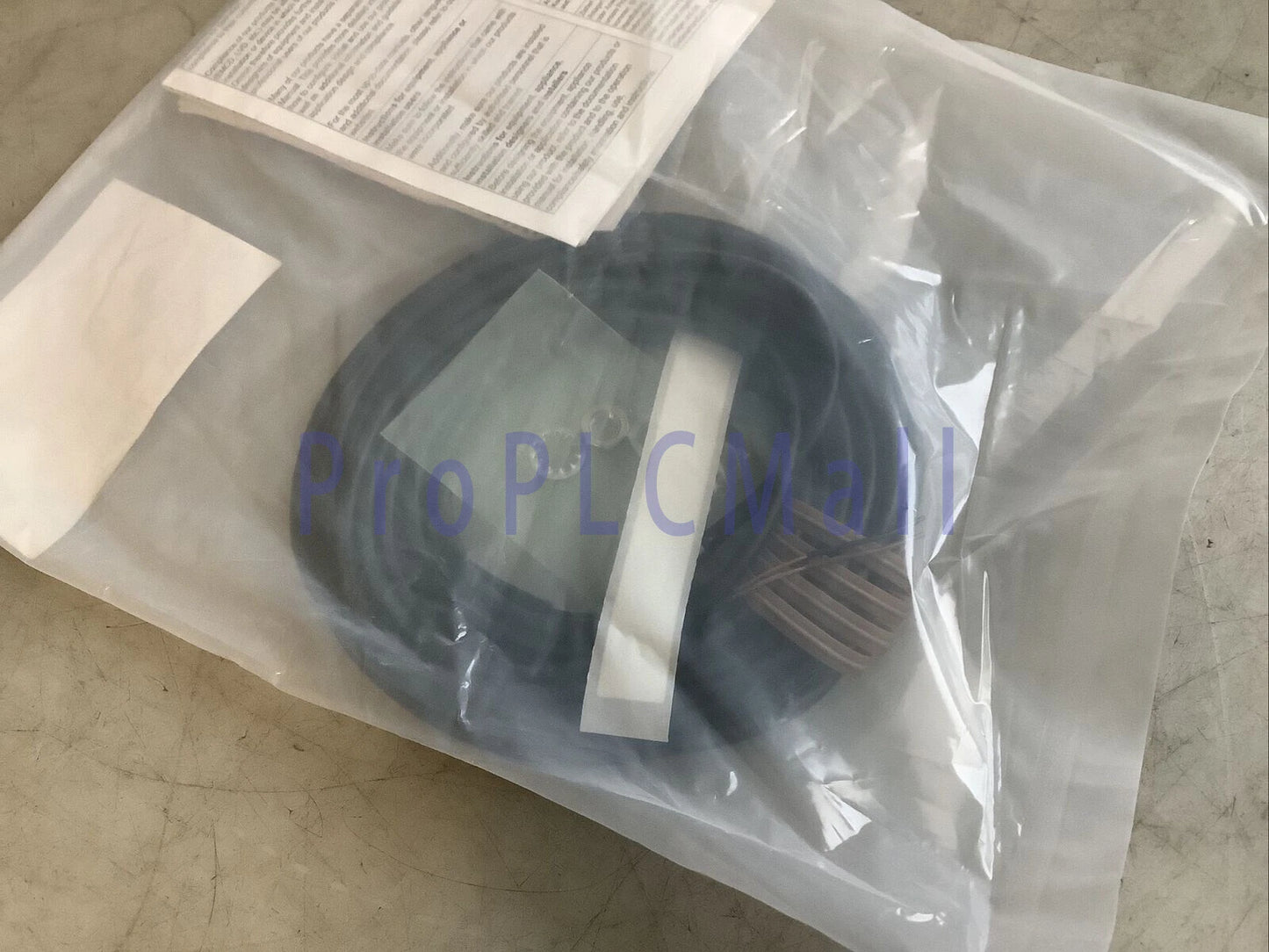 Omron E2E-S05S12-WC-C1 Proximity Switch Free Shipping E2ES05S12WCC1 1PCS