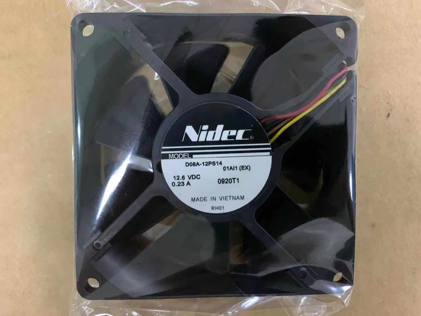 new 1PC NIDEC 8CM 12.6V 0.23A D08A-12PS14 Hitachi projector cooling fan