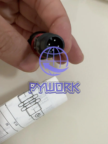 1Pcs HRTR 318K/66-120-S12 50106085 Photoelectric switch~
