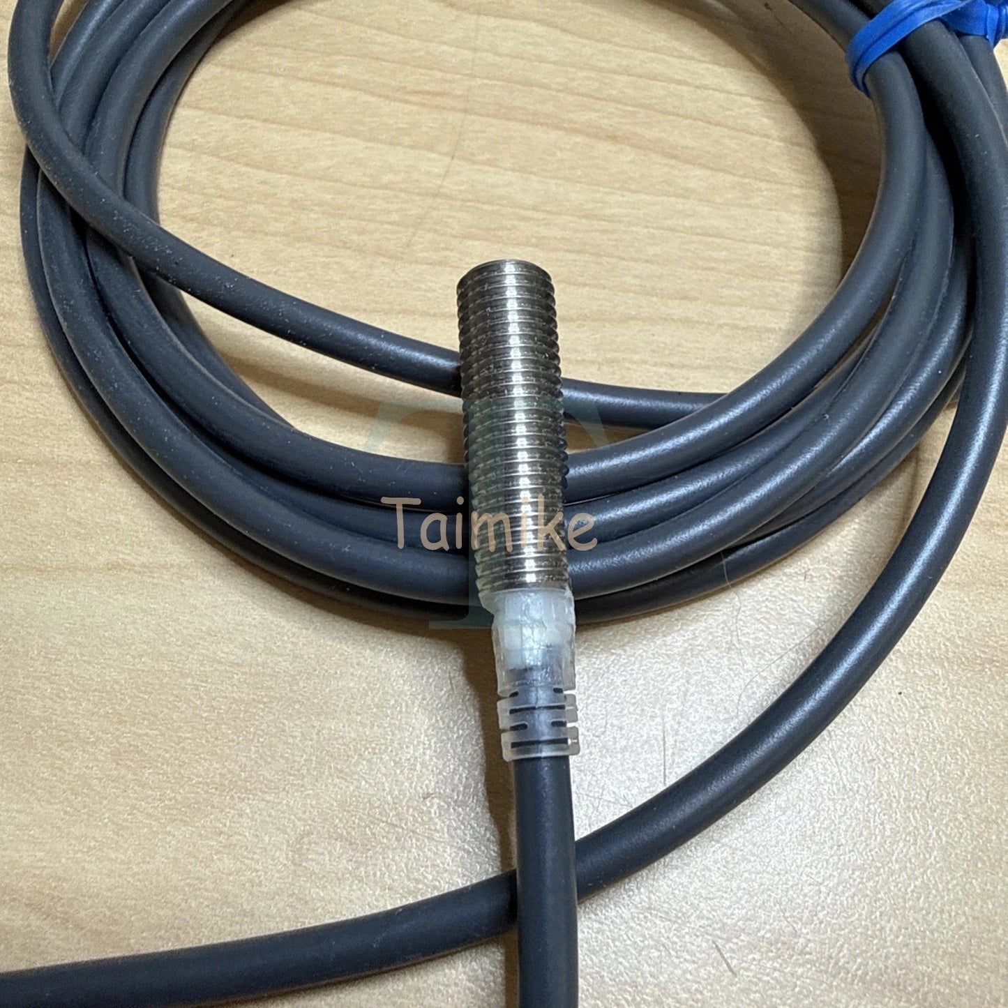 ! Omron E2E-X2D1-N Proximity Sensor Prox 13722M