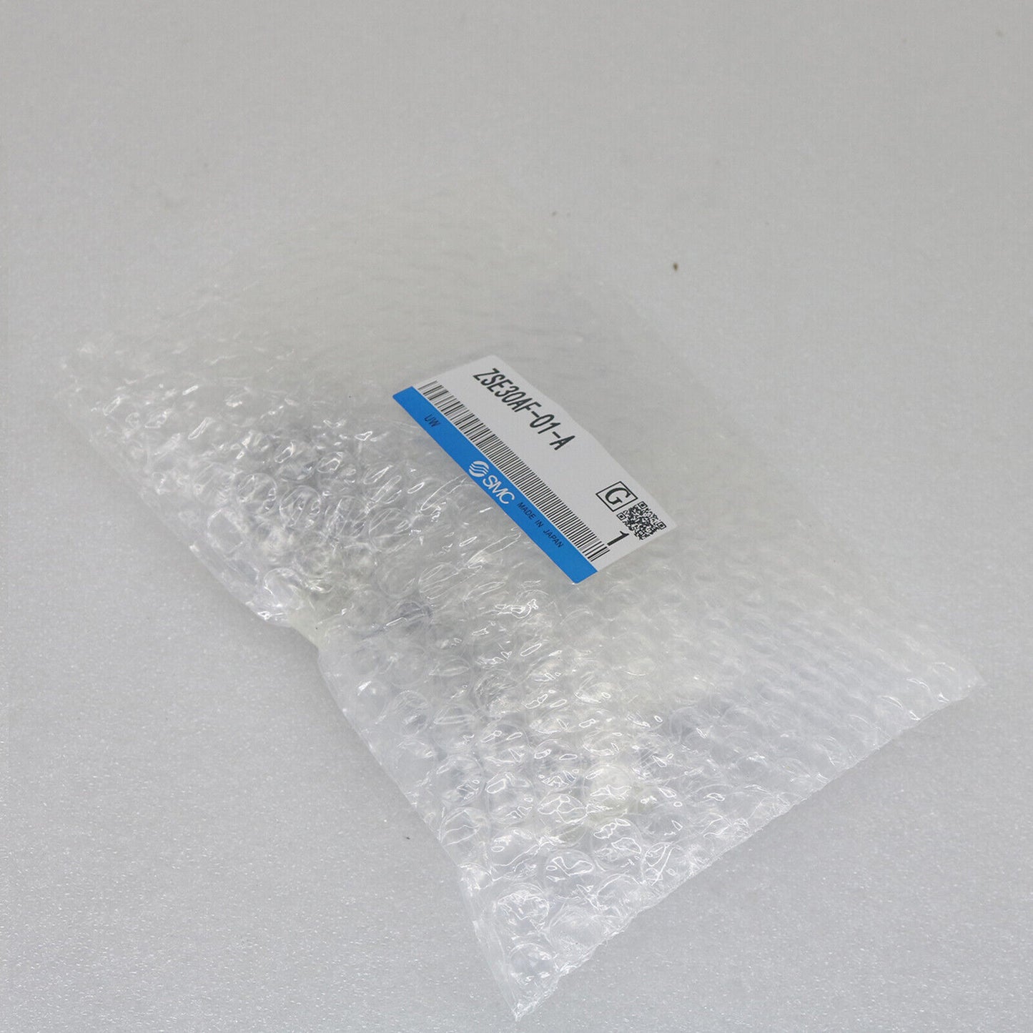 1 PC SMC ZSE30AF-01-A Pressure Switch - SMC