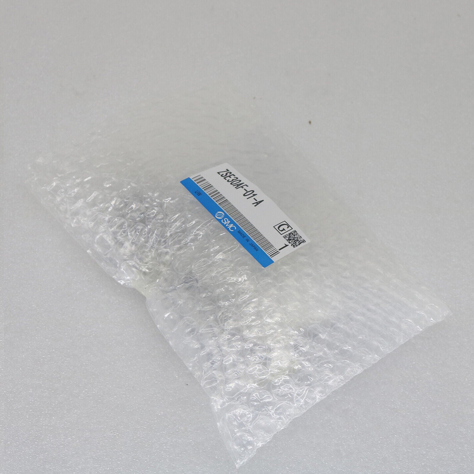 1 PC SMC ZSE30AF-01-A Pressure Switch - SMC