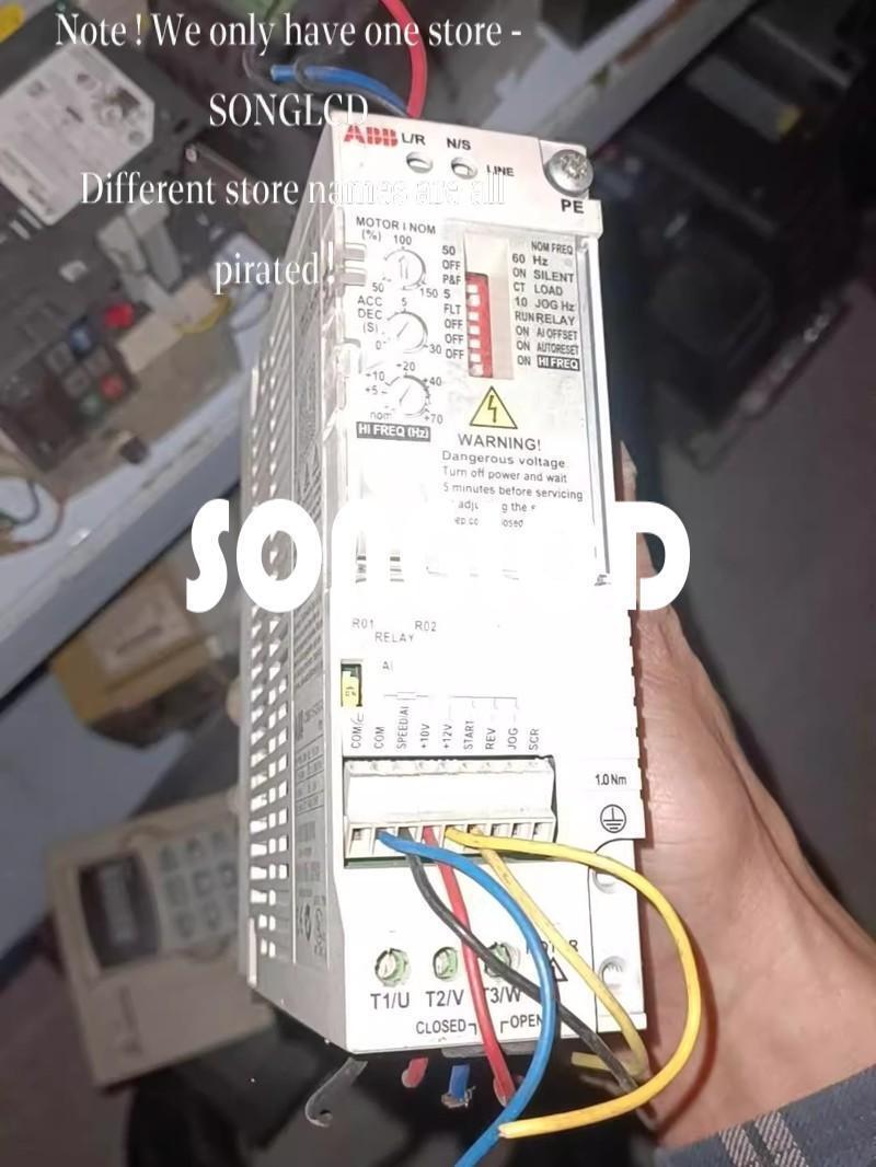 1PCS ACS50-01E Motor Drive 2A2 Series - BRAND NAME