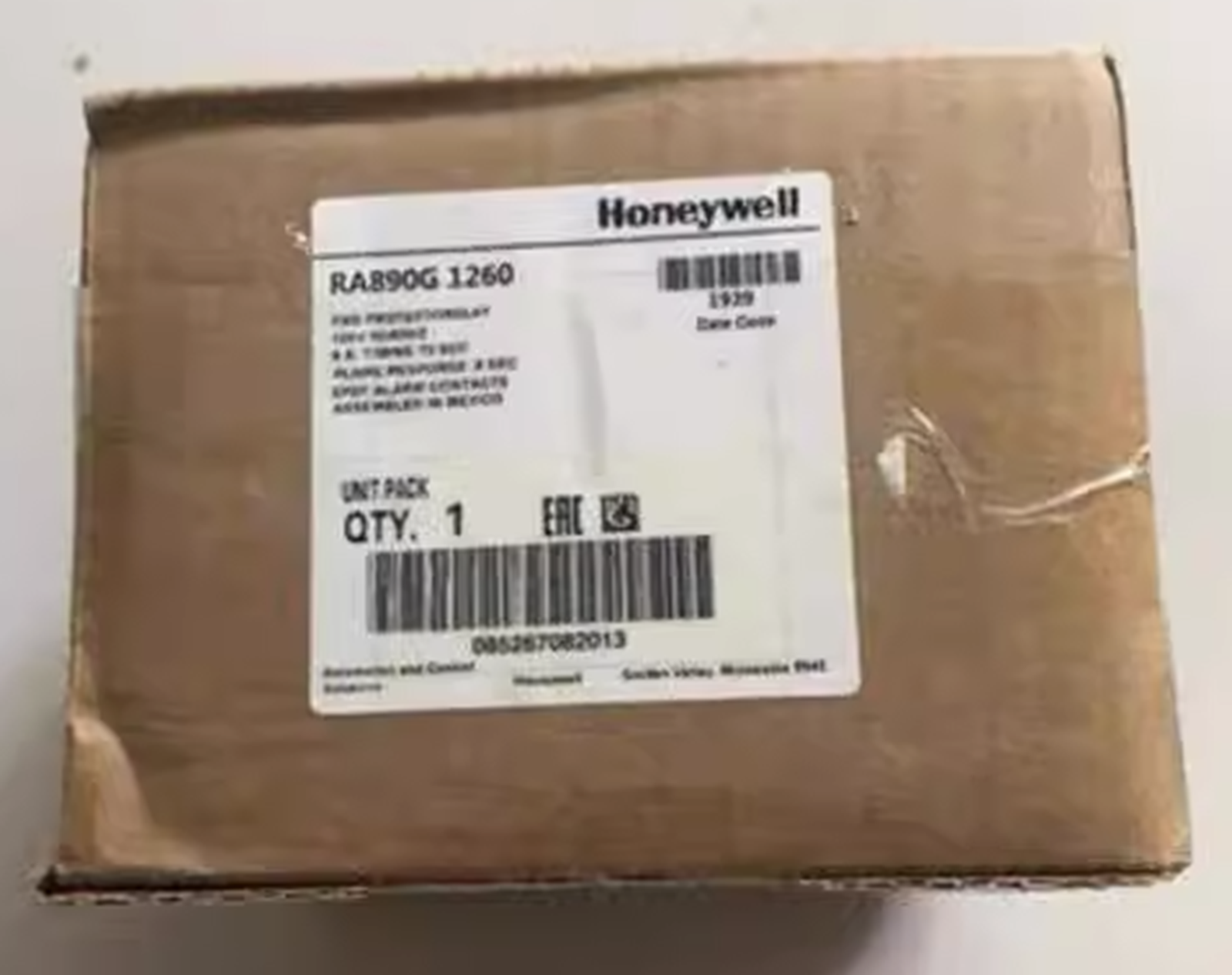 new  In Box RA890G 1260 1PC HONEYWELL RA890G1260 Protectorelay Flame Relayus