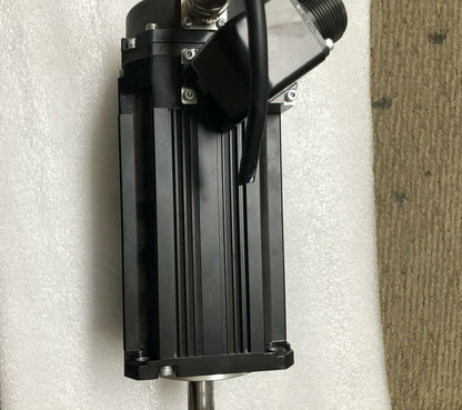 used ONE Mitsubishi Servo Motor HG-JR153 - In Good Condition - ONE