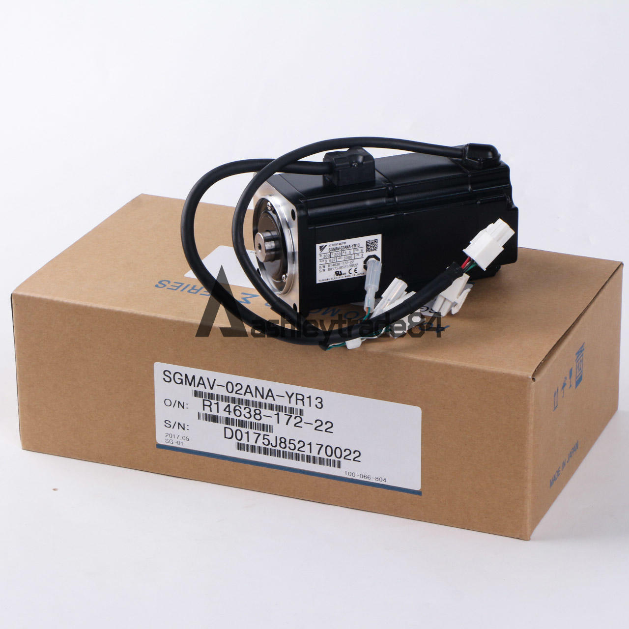 ONE YASKAWA SERVO MOTOR SGMAV-02ANA-YR13