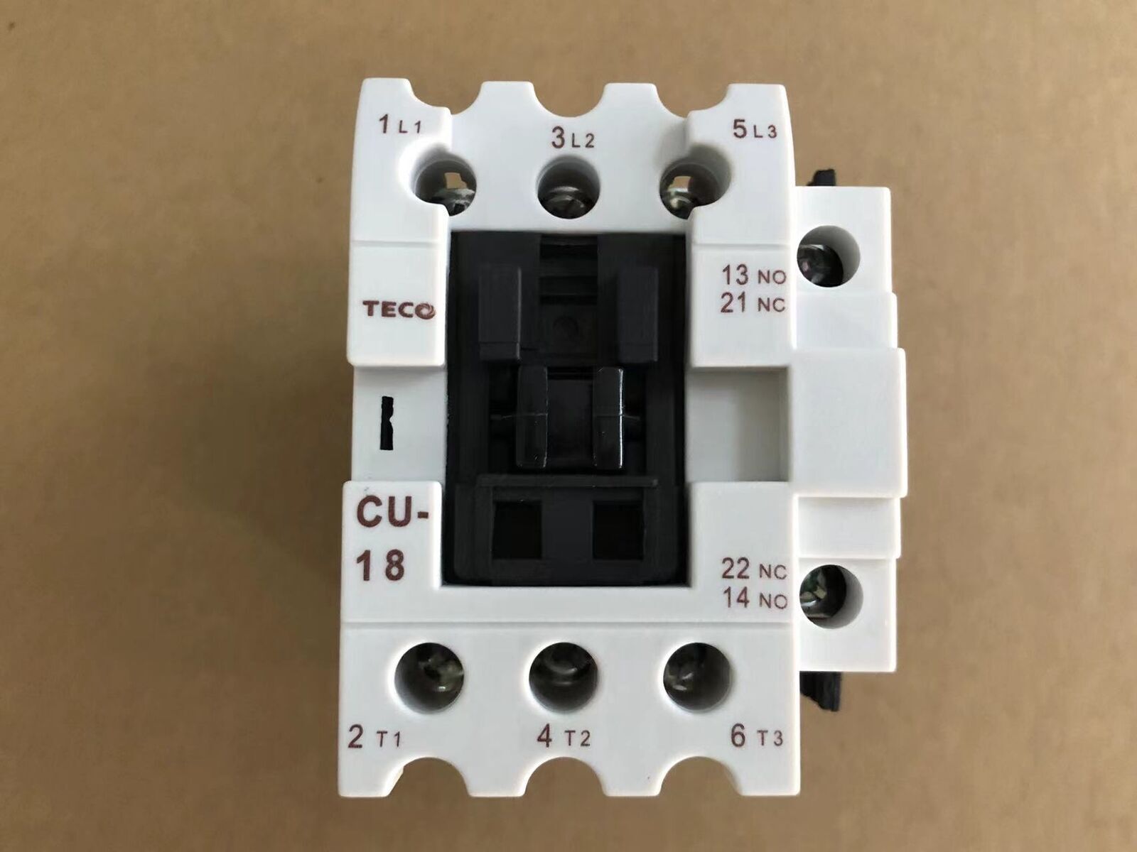 1pc CU18 TECO 220VAC contactor - TECO