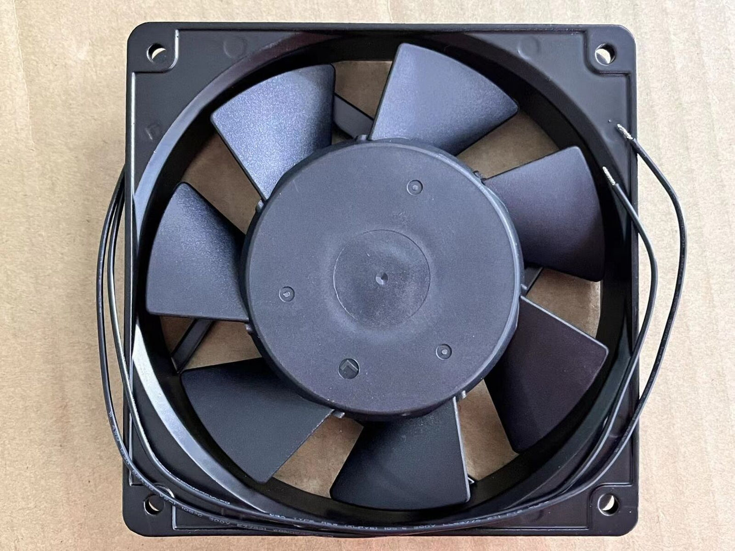new 1PC XINRUILIAN RAL1225B1 12CM 12025 220-240V 0.05A chassis cooling fan
