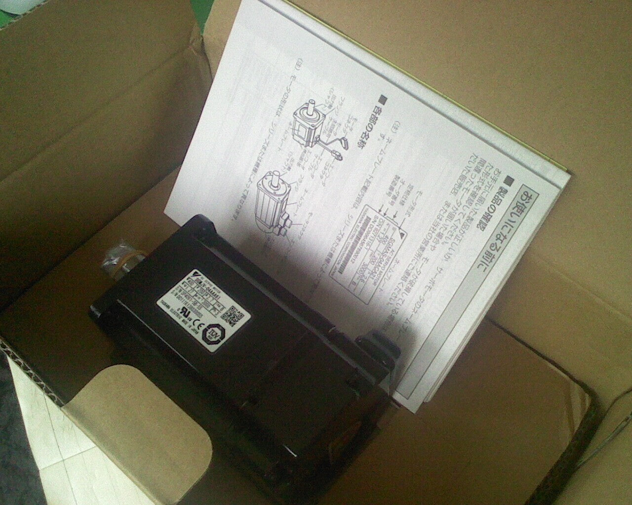 1PC YASKAWA AC SERVO MOTOR SGMJV-04ADAB1