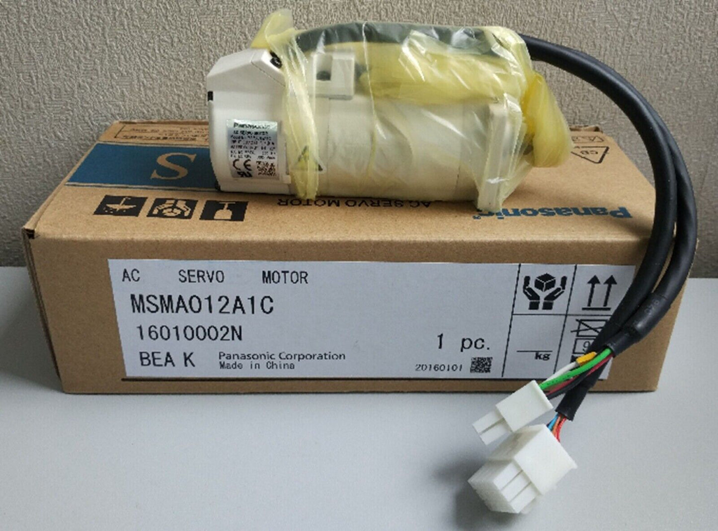 PANASONIC MSMA012A1C Servo Motor - Professional Industrial Motor - PANASONIC