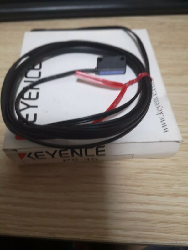 1PCS Keyence PS-45 PS45 Sensor In Box - Free Shipping