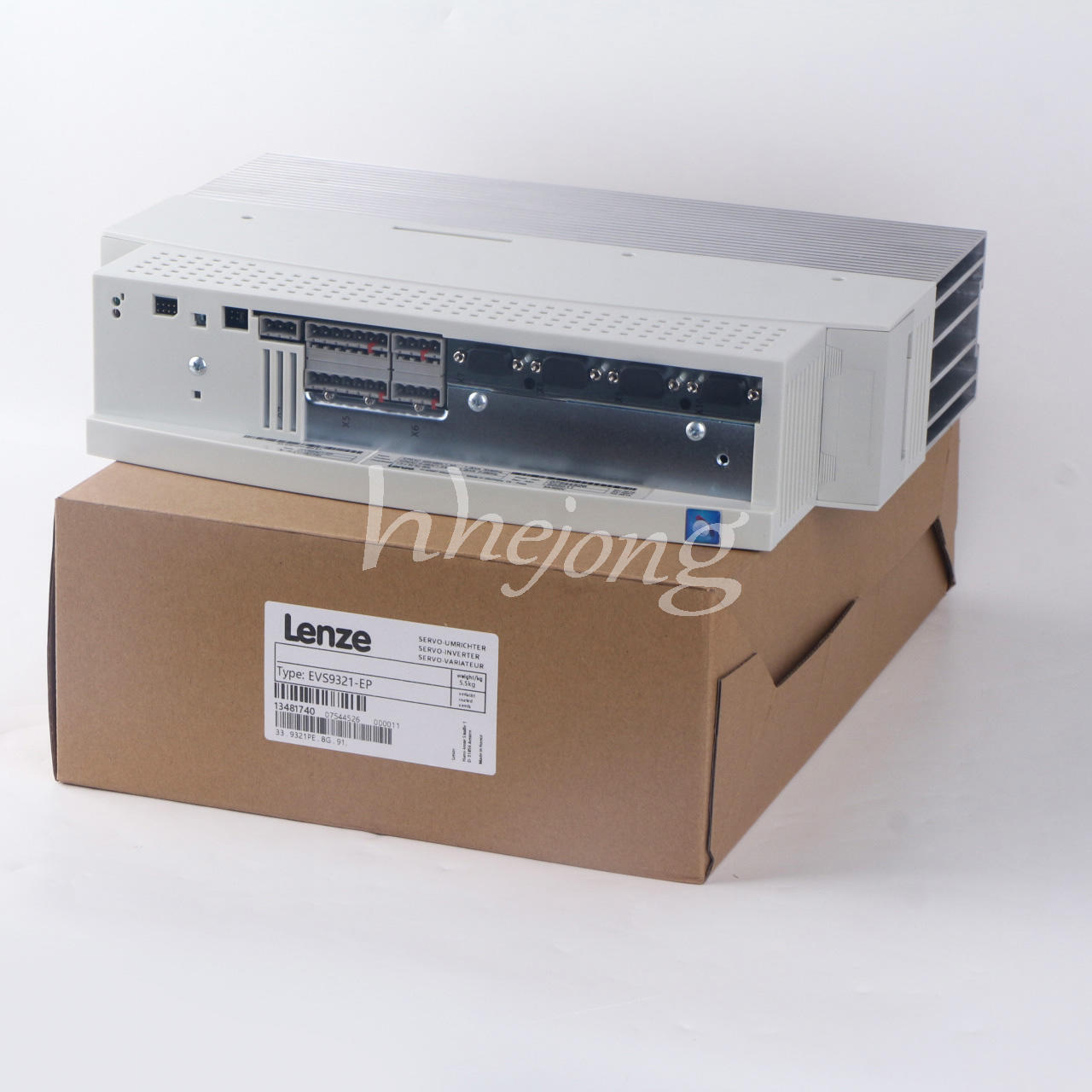 new 1PCS  LENZE Servo Drive Inverter EVS9321-EP EVS9321EP LENZE