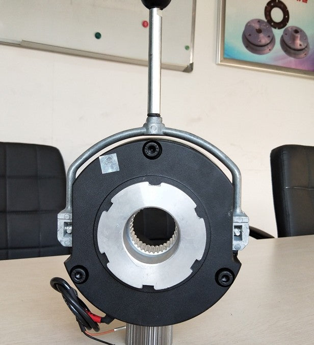 1PC lenze electrical machiner BFK458-12E/50NM 103VDC