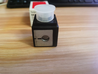 new 1PC Danfoss 042N0842 AM024C Solenoid Valve 24V In Box - DANFOSS