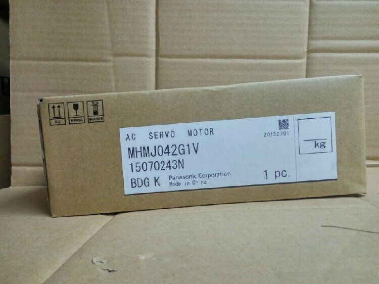 new One Panasonic AC Servo Motor MHMJ042G1V 400W - PANASONIC