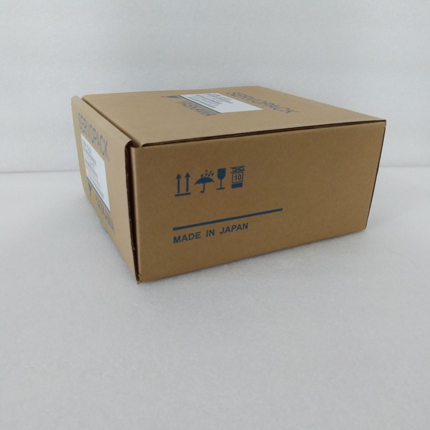 New YASKAWA SERVO Drive SGDM-A5ADA within 24 hours - YASKAWA