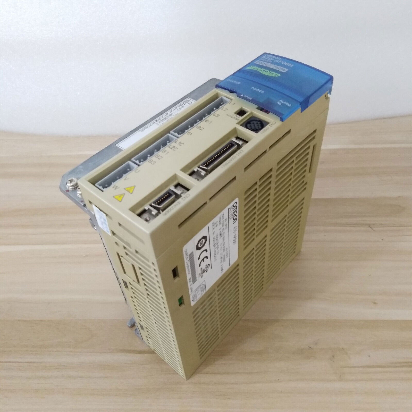 OMRON Servo Drive R7D-AP08H Refurbished - OMRON