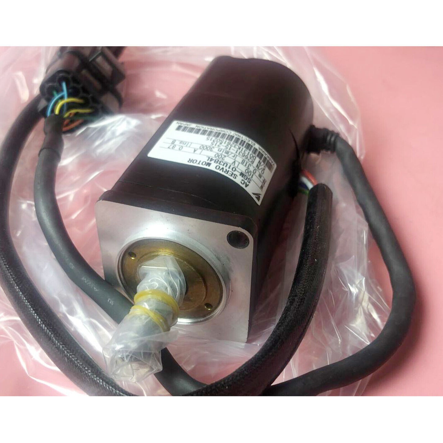 YASKAWA SGM-01U3B4L Servo Motor - YASKAWA