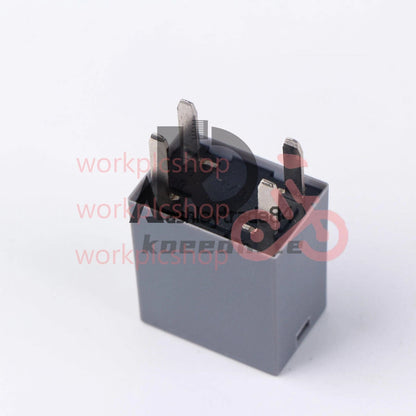 2PCS 68083380AA Omron Automotive Relay 4 Pins