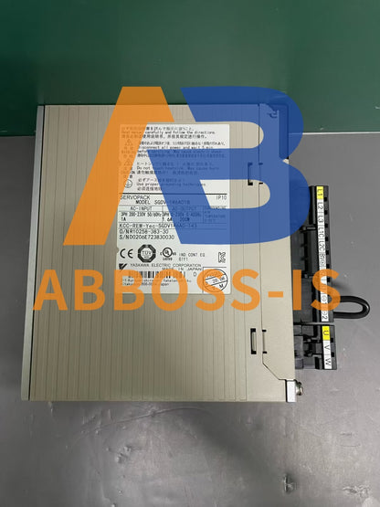 new 1PC Yaskawa SGDV-1R6A01B SGDV1R6A01B Servo Drive In Box ping