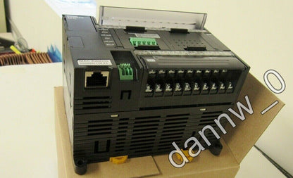 Omron CP1L-EM30DR-D - OMRON