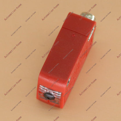 1PC For Leuze PRK 3B/6.42-S8 Sensor In Box - LEUZE