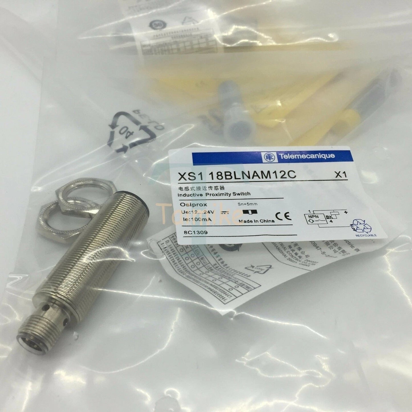 1Pc Telemecanique XS118BLNAM12C free shipping