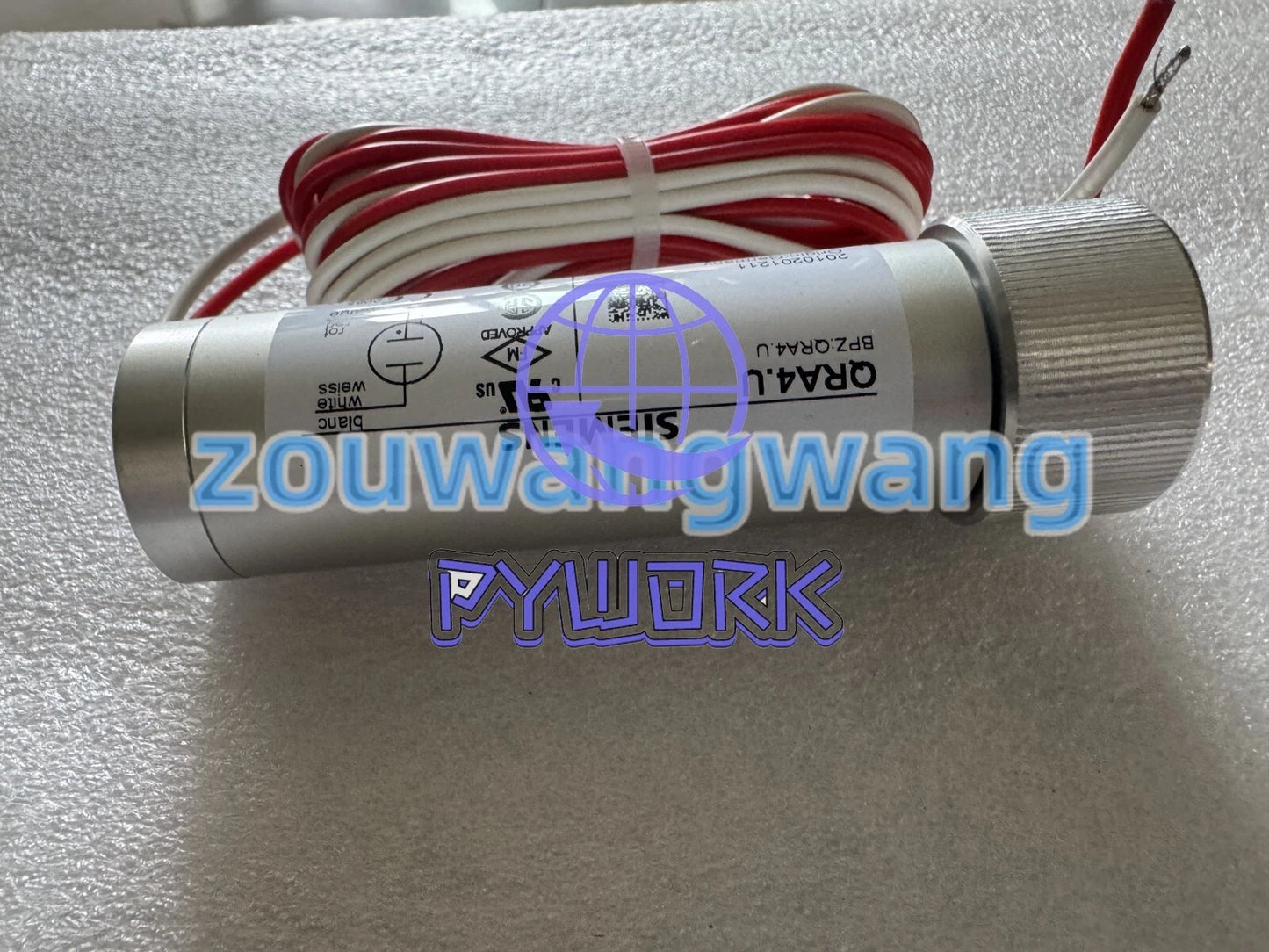 1PCS QRA4.U flame detector#